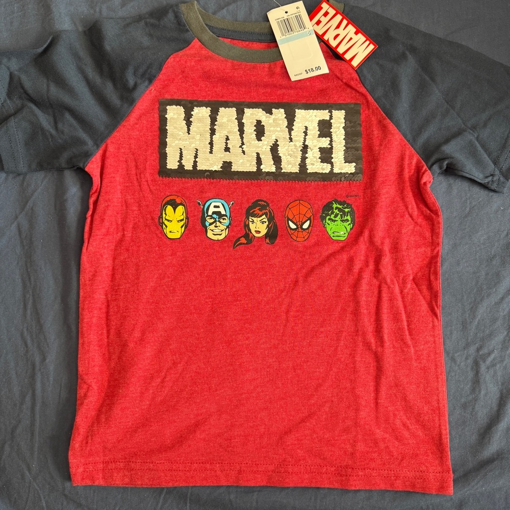 Marvel flip sequin T shirt